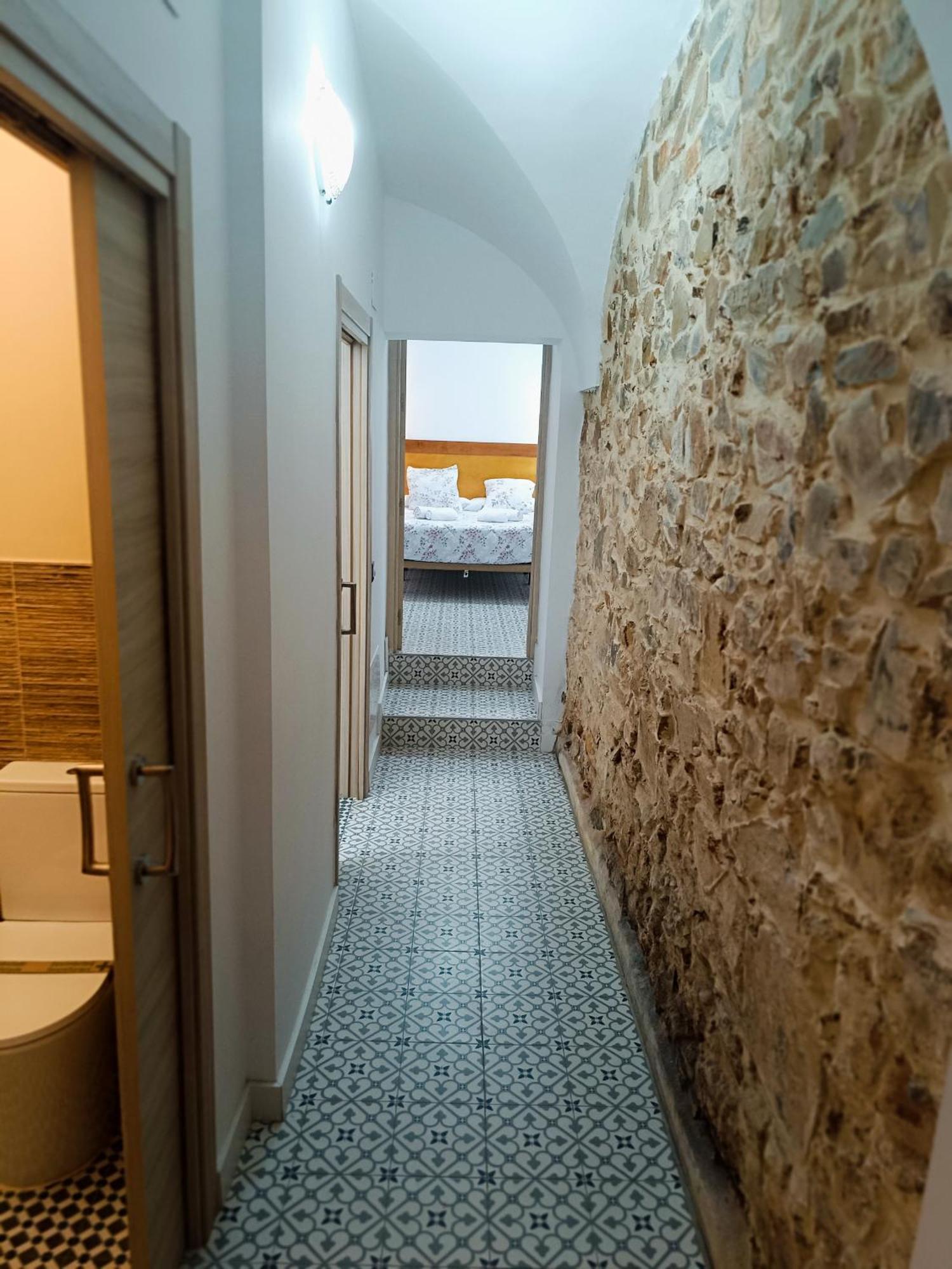 Al-Qazeres Suites Cáceres Exterior foto