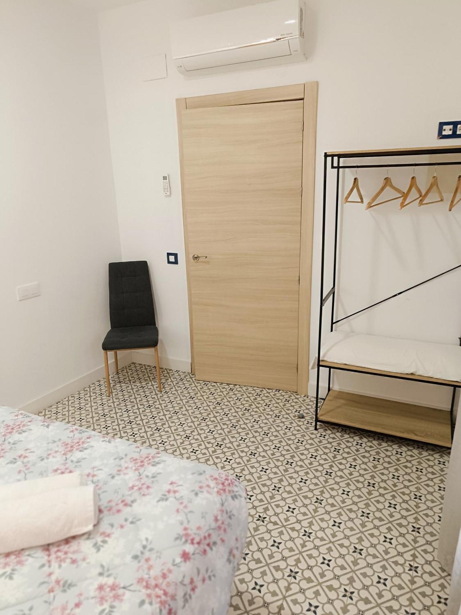 Al-Qazeres Suites Cáceres Exterior foto